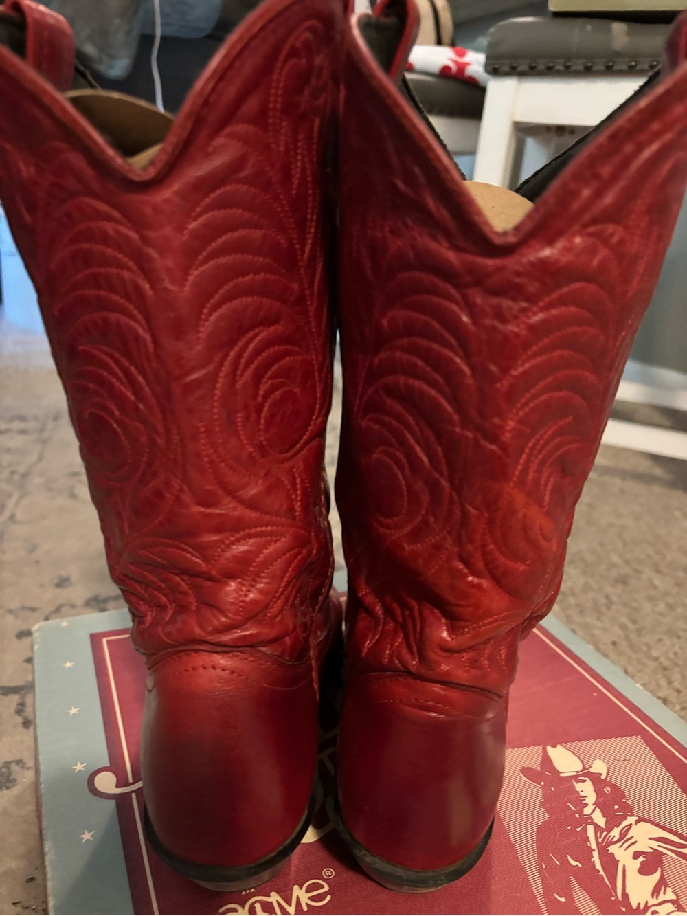 Vintage Miss Rodeo by Acme Red Leather Western Cowboy Boots - Picture 4 of 8